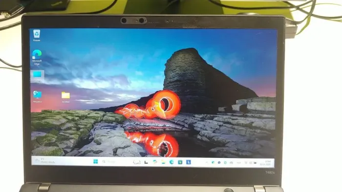 Ультрабук Б-клас Lenovo ThinkPad T480s / 14" (2560x1440) IPS / Intel Core i7-8650U (4 (8) ядра по 1.9 - 4.2 GHz) / 16 GB DDR4 / 240 GB SSD / Intel UHD Graphics 620 / WebCam б/в - зображення 9