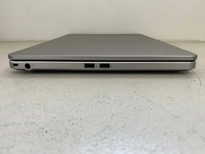 Ноутбук Б-клас Dell Inspirion 15 7537 / 15.6" (1366x768) TN Touch / Intel Core i5-4210U (2 (4) ядра по 1.7 - 2.7 GHz) / 8 GB DDR3 / 256 GB SSD / nVidia GeForce GT 750M, 2 GB GDDR5, 128-bit / WebCam / HDMI б/в - зображення 3