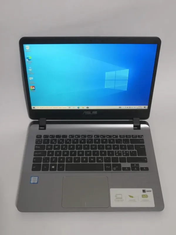 Ультрабук Asus F407UA / 14" (1920x1080) IPS / Intel Core i3-6006U (2 (4) ядра по 2.0 GHz) / 8 GB DDR3 / 256 GB SSD / Intel HD Graphics 520 / WebCam / Win 10 Home б/в - зображення 2