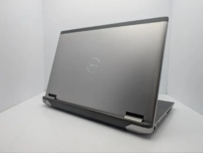 Ігровий ноутбук Dell Vostro 3560 / 15.6" (1920x1080) IPS / Intel Core i7-3632QM (4 (8) ядра по 2.2 - 3.2 GHz) / 8 GB DDR3 / 240 GB SSD / AMD Radeon HD 6700M, 2 GB DDR3, 128-bit / WebCam б/в - зображення 7