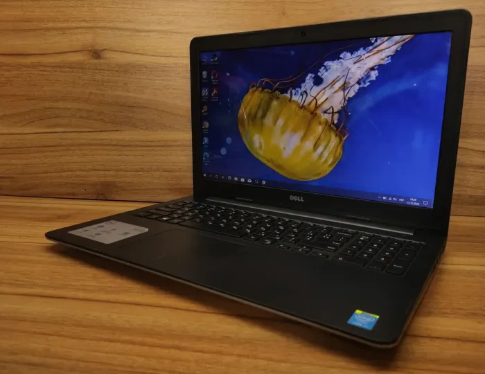 Ноутбук Б-клас Dell Inspiron 15-5547 / 15.6" (1366x768) TN / Intel Core i5-4210U (2 (4) ядра по 1.7 - 2.7 GHz) / 8 GB DDR3 / 256 GB SSD / Intel HD Graphics 4400 / WebCam / Windows 10 б/в - зображення 5