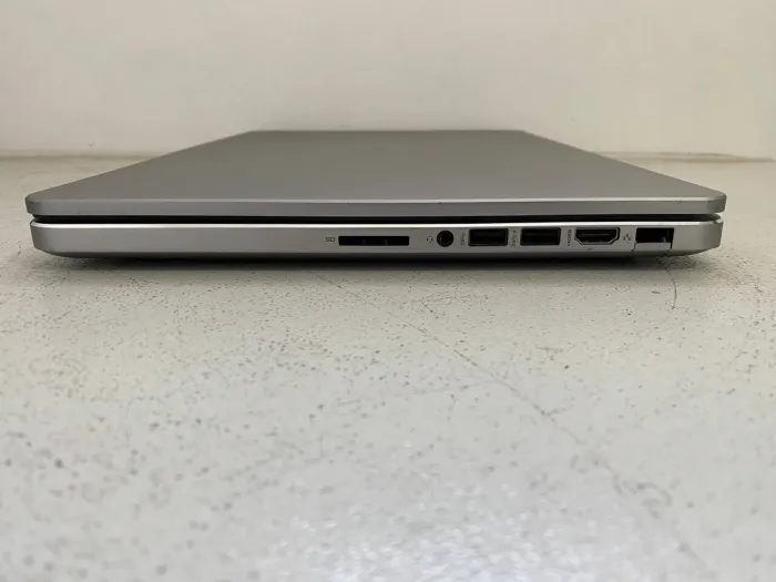 Ноутбук Б-клас Dell Inspirion 15 7537 / 15.6" (1366x768) TN Touch / Intel Core i5-4210U (2 (4) ядра по 1.7 - 2.7 GHz) / 8 GB DDR3 / 256 GB SSD / nVidia GeForce GT 750M, 2 GB GDDR5, 128-bit / WebCam / HDMI б/в - зображення 4