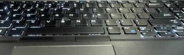 Мобільна робоча станція Dell Precision 7740 / 17,3" (1920x1080) IPS / Intel Core i7-9750H (6 (12) ядер по 2,6 - 4,5 ГГц) / 64 ГБ DDR4 / 1000 ГБ SSD M.2 / nVidia Quadro RTX 4000, 8 ГБ GDDR6, 256-біт / WebCam б/в - зображення 10