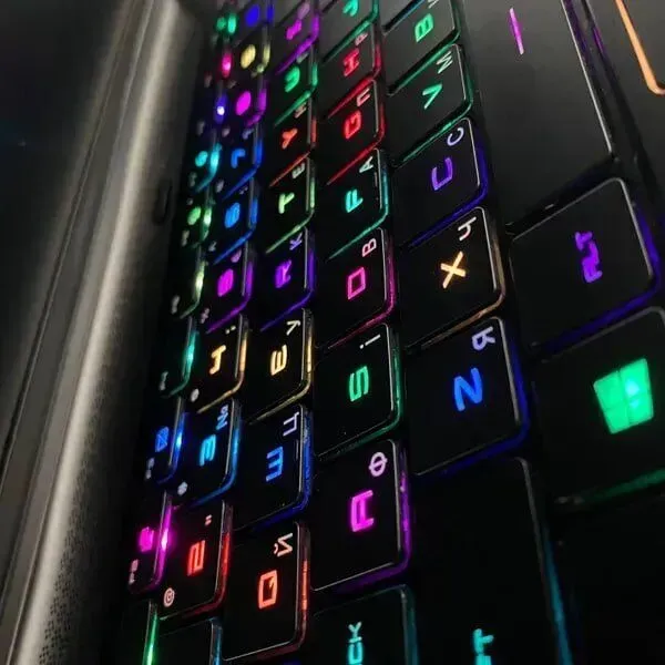 Ігровий ноутбук Б-клас MSI GS65 Stealth Thin 8RF / 15.6" (1920x1080) IPS / Intel Core i7-8750H (6 (12) ядер по 2.2 - 4.1 GHz) / 16 GB DDR4 / 512 GB SSD / nVidia GeForce GTX 1070 Max-Q, 8 GB GDDR5, 256-bit / WebCam б/в - зображення 6