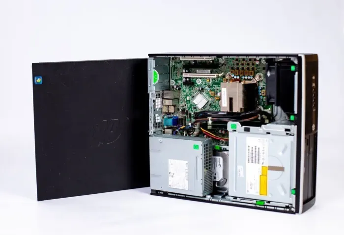 Комп'ютер HP Compaq Elite 8300 SFF / Intel Core i3-3220 (2 (4) ядра по 3.3 GHz) / 8 GB DDR3 / 500 GB HDD / Intel HD Graphics 2500 / DVD-ROM б/в - зображення 5