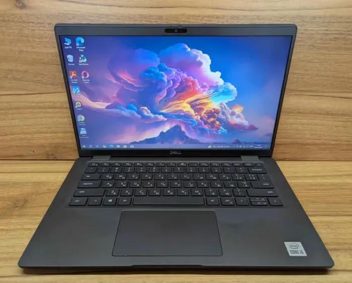 Ультрабук Dell Latitude 7410 / 14" (1366x768) TN / Intel Core i5-10310U (4 (8) ядра по 1.7 - 4.4 GHz) / 8 GB DDR4 / 256 GB SSD / Intel UHD Graphics / WebCam / Windows 10 б/в - зображення 2