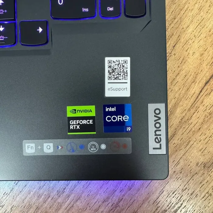 Ігровий ноутбук Lenovo Legion Pro 7 16IRX8H / 16" (2560x1600) IPS / Intel Core i9-13900HX (24 (32) ядра по 3.9 - 5.4 GHz) / 32 GB DDR5 / 2000 GB SSD NVMe / nVidia GeForce RTX 4080, 12 GB GDDR6, 192-bit / WebCam б/в - зображення 8