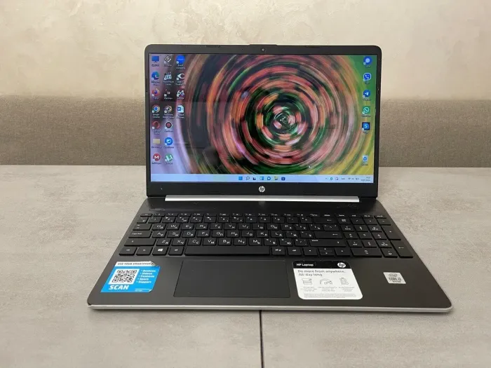 Ноутбук Б-клас HP Pavilion 15-dy1044nr / 15.6" (1366x768) TN / Intel Core i3-1005G1 (2 (4) ядра по 1.2 - 3.4 GHz) / 8 GB DDR4 / 256 GB SSD M.2 / Intel UHD Graphics / WebCam / HDMI б/в - зображення 2