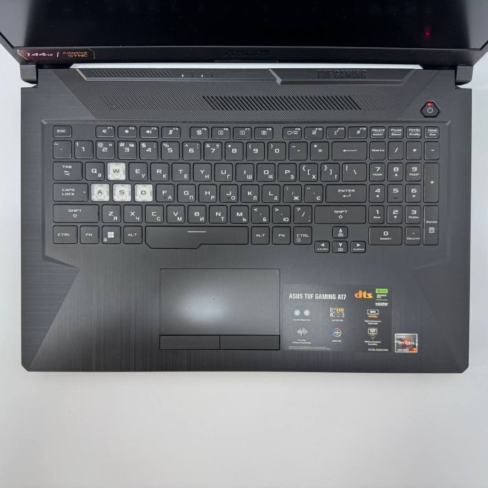 Ігровий ноутбук Б-класу Asus TUF FA706N / 17,3" (1920x1080) IPS / AMD Ryzen 7 7435HS (8 (16) ядер по 3,1 - 4,5 ГГц) / 16 ГБ DDR5 / 512 ГБ SSD / nVidia GeForce RTX 2050, 4 ГБ GDDR6, 64-біт / WebCam б/в - зображення 4