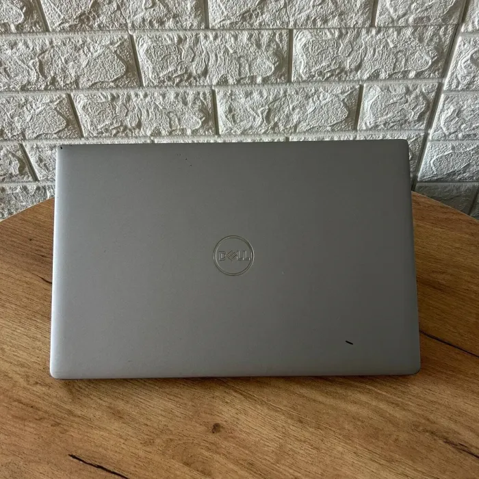 Ігровий ультрабук Б-клас Dell Latitude 5530 / 15.6" (1920x1080) IPS / Intel Core i7-1265U (10 (12) ядер по 3.6 - 4.8 GHz) / 8 GB DDR4 / 512 GB SSD / nVidia GeForce MX550, 2 GB GDDR6, 64-bit / WebCam б/в - зображення 3
