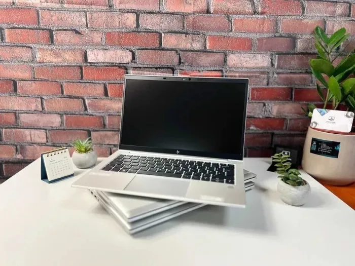 Ультрабук HP EliteBook 835 G7 / 13.3" (1920x1080) IPS / AMD Ryzen 5 PRO 4650U (6 (12) ядер по 2.1 - 4.0 GHz) / 16 GB DDR4 / 256 GB SSD M.2 / AMD Radeon RX Vega 6 Graphics / WebCam б/в - зображення 6