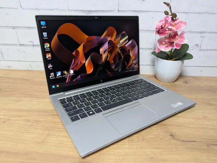 Ультрабук Б-клас HP EliteBook 845 G8 / 14" (1920x1080) TN / AMD Ryzen 5 Pro 5650U (6 (12) ядер по 2.3 - 4.2 GHz) / 16 GB DDR4 / 256 GB SSD / AMD Radeon Graphics / WebCam б/в - зображення 4