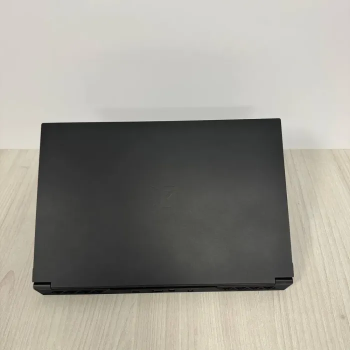 Ігровий ноутбук Б-класу Dream Machines RG2050-15 NP50RNA / 15.6" (1920x1080) IPS / Intel Core i5-12450H (8 (12) ядер по 2.0 - 4.4 GHz) / 16 GB DDR4 / 512 GB SSD NVMe / nVidia GeForce RTX 2050, 4 GB GDDR6, 64-bit / WebCam б/в - зображення 3