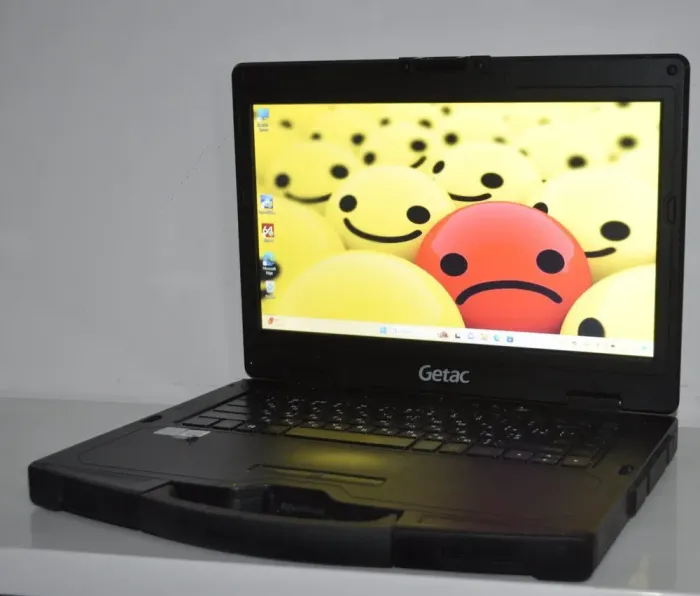 Напівзахищений ноутбук Б-клас Getac S410 G2 / 14" (1366x768) TN Touch / Intel Core i3-7100U (2 (4) ядра по 2.4 GHz) / 8 GB DDR4 / 128 GB SSD / Intel HD Graphics 620 / Windows 11 Pro / Два АКБ б/в - зображення 3