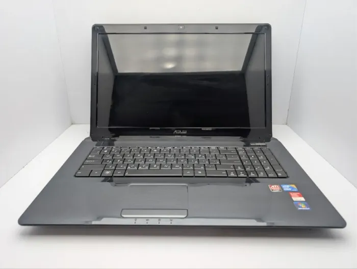 Ноутбук Asus A72J / 15.6" (1366x768) TN / Intel Core i3-350M (2 (4) ядра по 2.2 GHz) / 6 GB DDR3 / 320 GB HDD / AMD Radeon HD 5740, 1 GB GDDR3, 64-bit / WebCam / DVD-ROM б/в - зображення 3