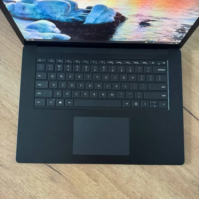 Ультрабук Microsoft Surface Laptop 3 / 15.0" (2496x1664) IPS Touch / Intel Core i7-1065G7 (4 (8) ядра по 1.3 - 3.9 GHz) / 16 GB DDR4 / 256 GB SSD / Intel Iris Plus Graphics / WebCam б/в - зображення 7