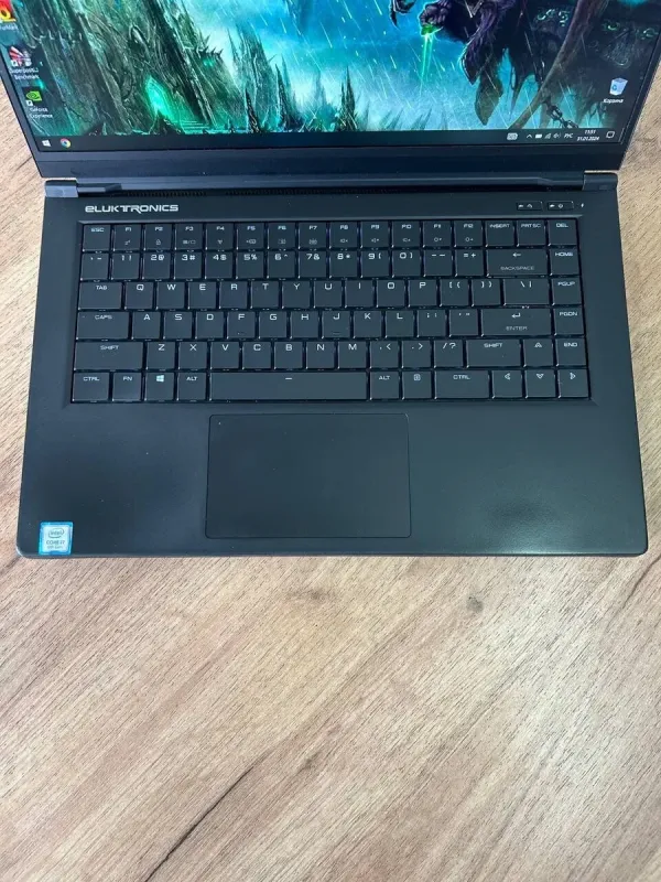 Ігровий ноутбук Eluktronics MAG-15 2070 / 15.6" (1920x1080) IPS / Intel Core i7-9750H (6 (12) ядер по 2.6 - 4.5 GHz) / 16 GB DDR4 / 512 GB SSD / nVidia GeForce RTX 2070 Max-Q, 8 GB GDDR6, 256-bit / WebCam б/в - зображення 7