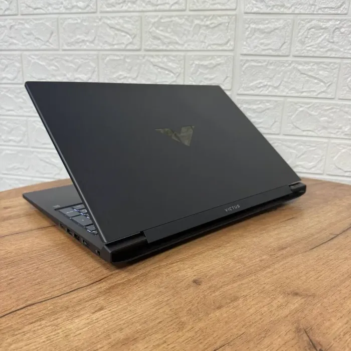 Ігровий ноутбук HP Victus 16-r0073cl / 16.1" (1920x1080) IPS / Intel Core i7-13700HX (16 (24) ядер по 2.1 - 5.0 GHz) / 32 GB DDR5 / 1000 GB SSD / nVidia GeForce RTX 4060, 8 GB GDDR6, 128-bit / WebCam б/в - зображення 6