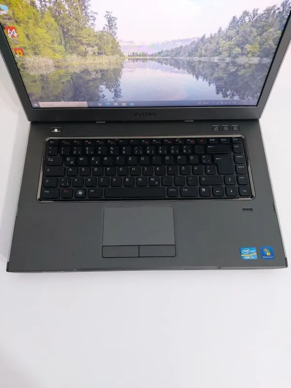 Ноутбук Dell Vostro 3560 / 15.6" (1366x768) TN / Intel Core i5-3210M (2 (4) ядра по 2.5 - 3.1 GHz) / 8 GB DDR3 / 256 GB SSD / Intel HD Graphics 4000 / WebCam / DVD-ROM б/в - зображення 3