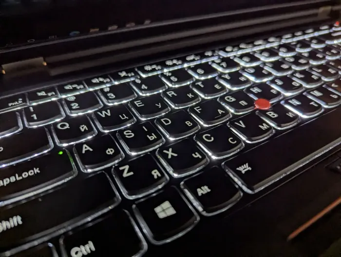 Мобільна робоча станція Lenovo ThinkPad P50 / 15,6" (1920x1080) IPS / Intel Core i7-6820HQ (4 (8) ядра по 2,7 - 3,6 ГГц) / 16 ГБ DDR4 / 512 ГБ SSD / nVidia Quadro M1000M, 4 ГБ GDDR5, 128-біт / Fingerprint / WebCam / Windows 10 б/в - зображення 6