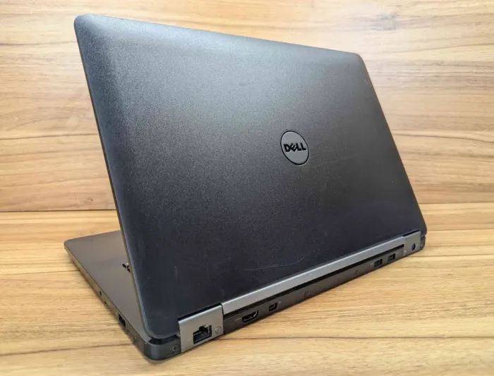 Ультрабук Dell Latitude E7470 / 14" (2560x1440) IPS Touch / Intel Core i5-6300U (2 (4) ядра по 2.4 - 3.0 GHz) / 8 GB DDR4 / 256 GB SSD / Intel HD Graphics 520 / WebCam / Windows 10 б/в - зображення 7