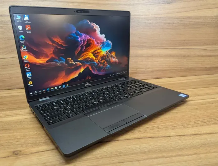 Ультрабук Dell Latitude 5500 / 15.6" (1920x1080) IPS / Intel Core i5-8265U (4 (8) ядра по 1.6 - 3.9 GHz) / 16 GB DDR4 / 256 GB SSD / Intel UHD Graphics 620 / WebCam / HDMI / Windows 10 б/в - зображення 4