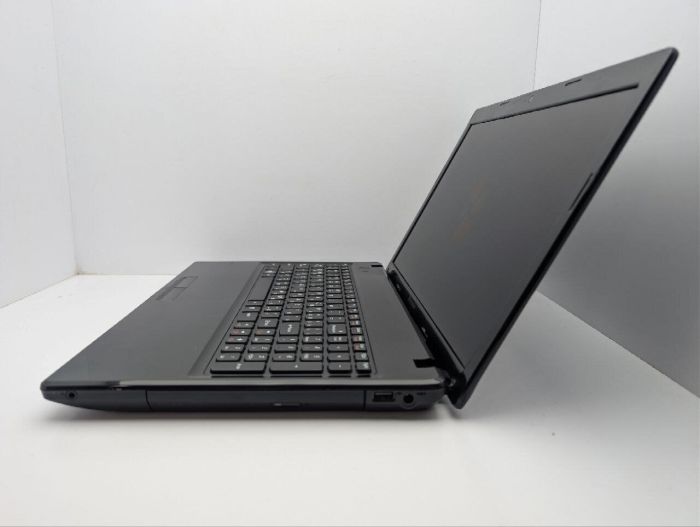 Ноутбук Lenovo IdeaPad G585 / 15.6" (1366x768) TN / AMD E1-1200 (2 ядра по 1.4 GHz) / 6 GB DDR3 / 120 GB SSD / AMD Radeon HD 7310 Graphics / WebCam / DVD-ROM б/в - зображення 5