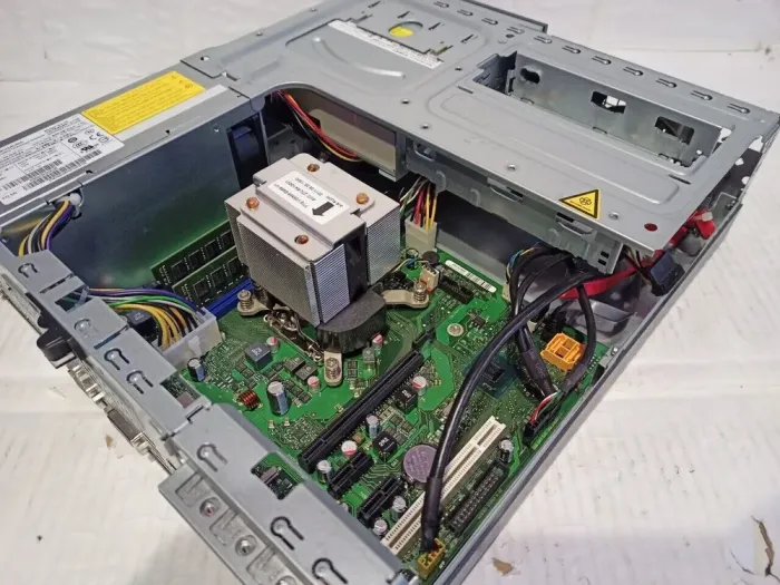 ПК Fujitsu Esprimo E510 E85+ SFF / Intel Core i3-3220 (2 (4) ядра по 3.3 GHz) / 8 GB DDR3 / 500 GB HDD / Intel HD Graphics 2500 / DVD-ROM б/в - зображення 5