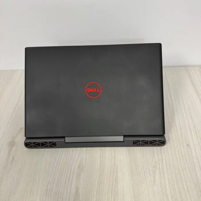 Ігровий ноутбук Б-клас Dell Inspiron 15 Gaming 7567 / 15.6" (1920x1080) IPS / Intel Core i5-7300HQ (4 ядра по 2.5 - 3.5 GHz) / 16 GB DDR4 / 128 GB SSD + 1000 GB HDD / nVidia GeForce GTX 1050, 4 GB GDDR5, 128-bit / WebCam б/в - зображення 3
