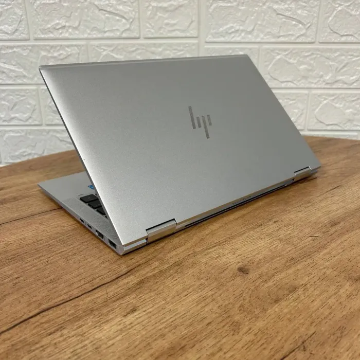 Ультрабук-трансформер HP EliteBook x360 1030 G8 / 13.3" (1920x1080) IPS Touch / Intel Core i5-1135G7 (4 (8) ядра по 2.4 - 4.2 GHz) / 16 GB DDR4 / 256 GB SSD / Intel Iris Xe Graphics / WebCam б/в - зображення 6