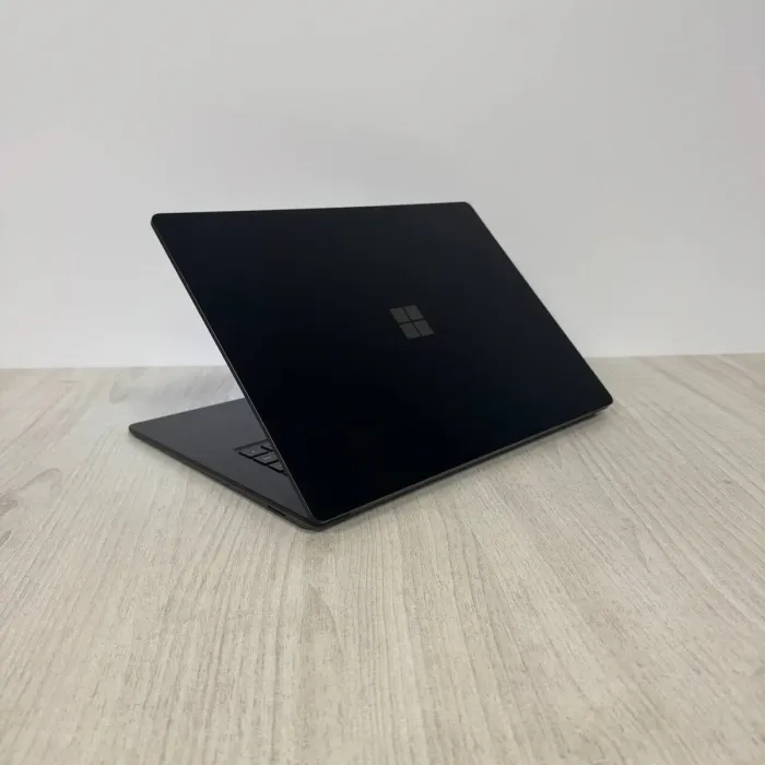 Ультрабук Microsoft Surface Laptop 4 2021 / 13.5" (2256x1504) IPS Touch / Intel Core i7-1185G7 (4 (8) ядра по 3.0 - 4.8 GHz) / 16 GB DDR4 / 256 GB SSD / Intel Iris Xe Graphics / WebCam б/в - зображення 7