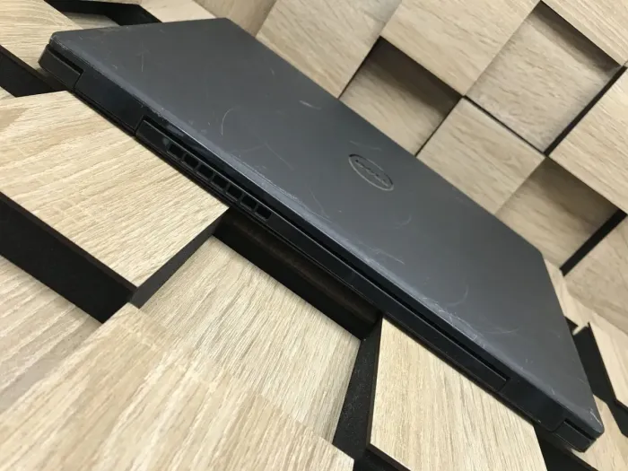 Ноутбук Б-клас Dell Latitude 3520 / 15.6" (1920x1080) IPS / Intel Core i5-1135G7 (4 (8) ядра по 2.4 - 4.2 GHz) / 8 GB DDR4 / 256 GB SSD M.2 / Intel Iris Xe Graphics / WebCam / USB 3.2 / HDMI / Windows 10 б/в - зображення 7