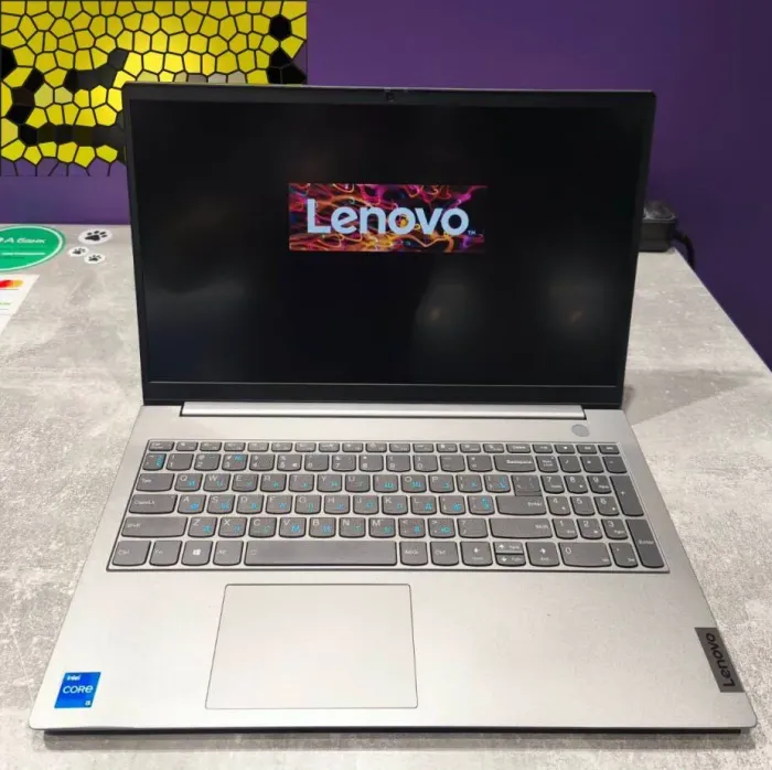 Ультрабук Lenovo ThinkBook 15 G2 ITL / 15.6" (1920x1080) IPS / Intel Core i5-1135G7 (4 (8) ядра по 2.4 - 4.2 GHz) / 8 GB DDR4 / 240 GB SSD / Intel Iris Xe Graphics / WebCam б/в - зображення 6