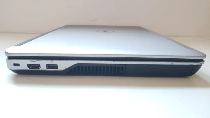 Ігровий ноутбук Б-клас Dell Latitude E6540 / 15.6" (1920x1080) IPS / Intel Core i7-4610M (2 (4) ядра по 3.0 - 3.7 GHz) / 8 GB DDR3 / 256 GB SSD + 500 GB HDD / AMD Radeon HD 8790M, 2 GB GDDR5, 128-bit / WebCam б/в - зображення 5