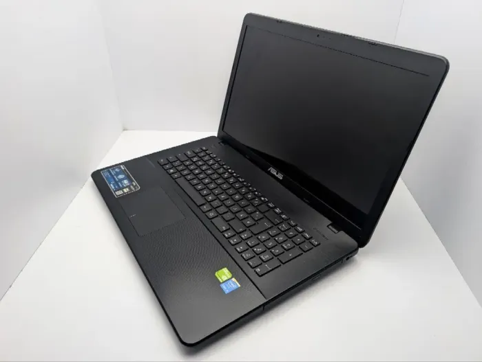 Ноутбук Asus X751L / 17.3" (1600x900) TN / Intel Core i5-5200U (2 (4) ядра по 2.2 - 2.5 GHz) / 12 GB DDR3 / 240 GB SSD / nVidia GeForce 940M, 2 GB GDDR3, 64-bit / WebCam / DVD-ROM б/в - зображення 7