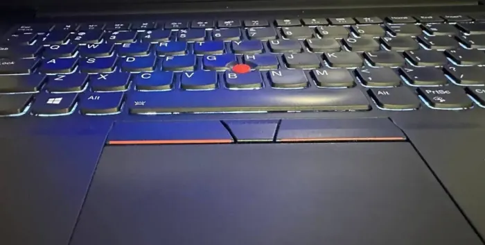 Ігровий ноутбук Lenovo ThinkPad X1 Extreme / 15,6" (1920x1080) IPS / Intel Core i7-8750H (6 (12) ядра по 2,2 - 4,1 ГГц) / 32 ГБ DDR4 / 512 ГБ SSD / nVidia GeForce GTX 1050 Ti Max-Q, 4 ГБ GDDR5, 128-біт / Веб-камера б/в - зображення 9