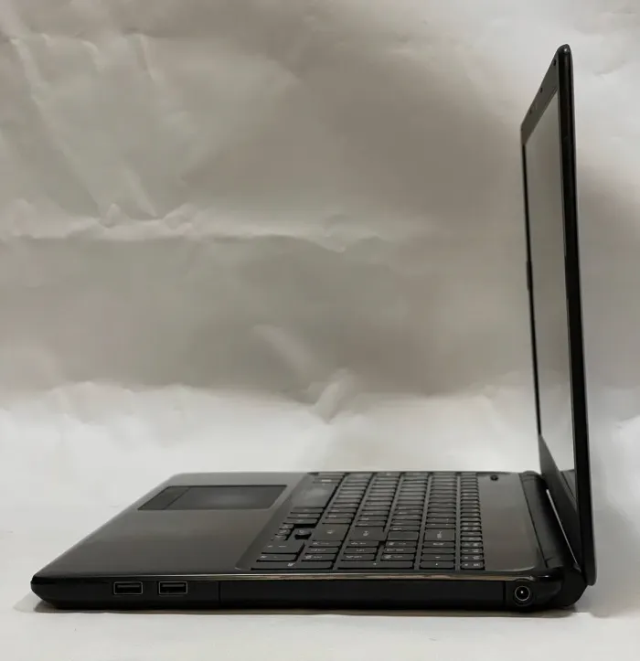 Ноутбук Б-клас Acer Aspire E1 V5WE2 / 15.6" (1366x768) TN / Intel Celeron 2955U (2 ядра по 1.4 GHz) / 8 GB DDR3 / 128 GB SSD / Intel HD Graphics / WebCam / VGA б/в - зображення 6