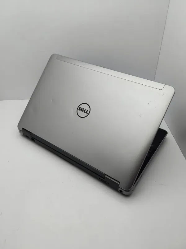 Ноутбук Dell Latitude E6540 / 15.6" (1366x768) TN / Intel Core i7-4810MQ (4 (8) ядра по 2.8 - 3.8 GHz) / 8 GB DDR3 / 240 GB SSD / Intel HD Graphics 4600 / WebCam б/в - зображення 8