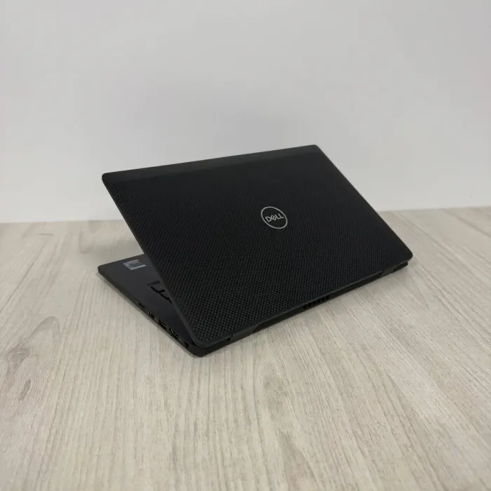 Ультрабук Dell Latitude 7320 / 13.3" (1920x1080) IPS / Intel Core i7-1185G7 (4 (8) ядра по 3.0 - 4.8 GHz) / 16 GB DDR4 / 250 GB SSD / Intel Iris Xe Graphics / WebCam б/в - зображення 7