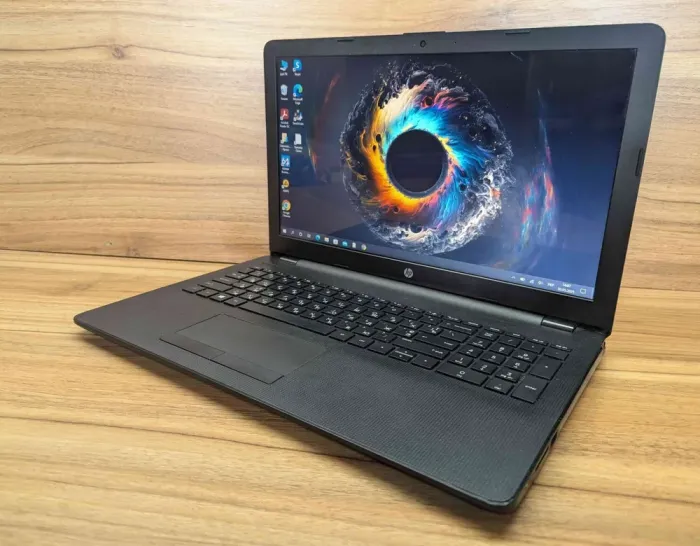 Ноутбук Б-клас HP 15-bs05dx / 15.6" (1366x768) TN Touch / Intel Core i5-7200U (2 (4) ядра по 2.5 - 3.1 GHz) / 8 GB DDR4 / 256 GB SSD / Intel HD Graphics 620 / WebCam / Windows 10 б/в - зображення 6