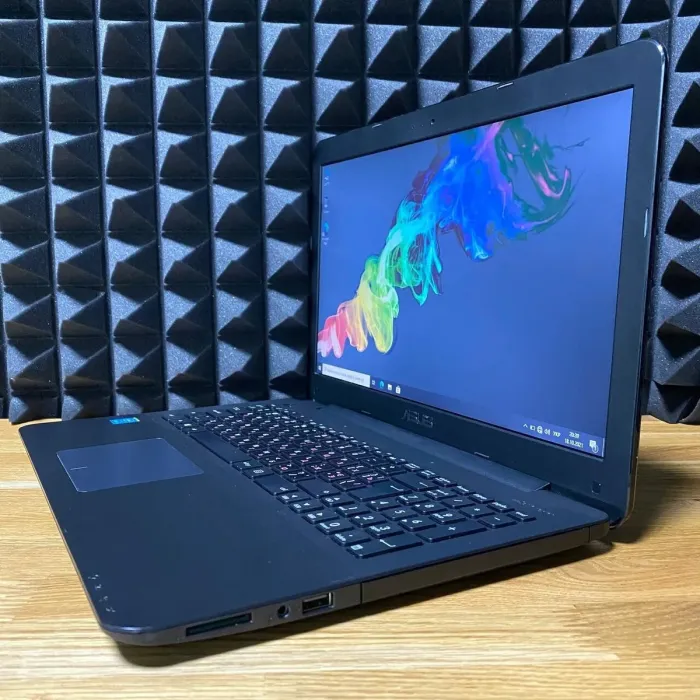 Ноутбук Б-клас Asus X554L / 15.6" (1366x768) TN / Intel Core i3-4005U (2 (4) ядра по 1.7 GHz) / 12 GB DDR3 / 120 GB SSD / Intel HD Graphics / WebCam / DVD-ROM б/в - зображення 4