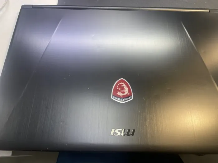 Ігровий ноутбук Б-клас MSI MS-16H2 / 15.6" (2880x1620) IPS / Intel Core i7-4710HQ (4 (8) ядра по 2.5 - 3.5 GHz) / 16 GB DDR3 / 480 GB SSD / nVidia GeForce GTX 870M, 3 GB GDDR5, 192-bit / WebCam б/в - зображення 4