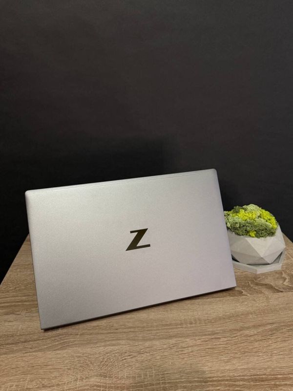 Ультрабук HP ZBook Power G7 / 15.6'' (1920x1080) IPS / Intel Core i7-10750H (6 (12) ядер по 2.6 - 5.0 GHz) / 16 GB DDR4 / 512 GB SSD / Intel UHD Graphics / WebCam / Windows Lic б/в - зображення 3