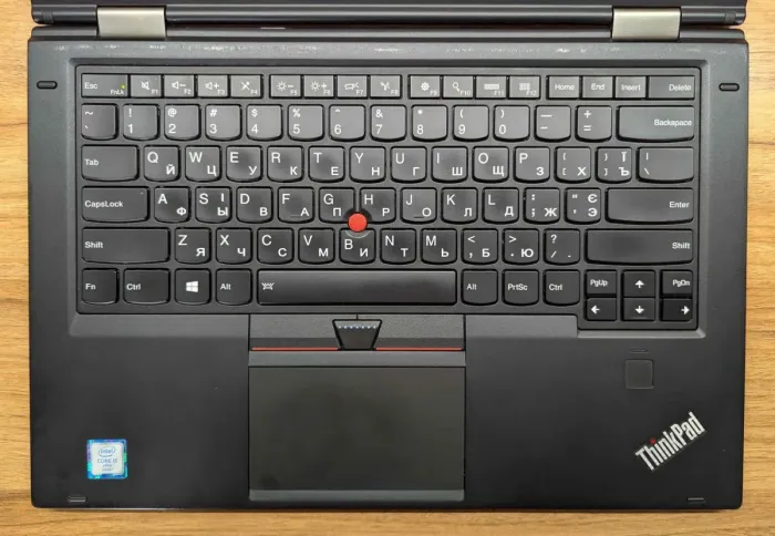 Ноутбук-трансформер Lenovo ThinkPad X1 Yoga 1 st / 14" (1920x1080) IPS Touch / Intel Core i5-6300U (2 (4) ядра по 2.4 - 3.0 GHz) / 8 GB DDR3 / 256 GB SSD / Intel HD Graphics 520 / WebCam / TouchID / Windows 10 б/в - зображення 3