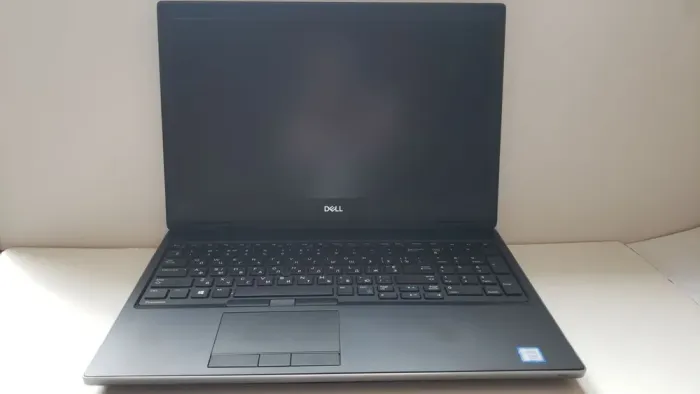 Мобільна робоча станція Dell Precision 7530 / 15.6" (1920x1080) IPS / Intel Xeon E-2186M (6 (12) ядер по 2.9 - 4.8 GHz) / 64 GB DDR4 / 256 GB SSD M.2 + 512 GB SSD M.2 / nVidia Quadro P3200, 6 GB GDDR5, 192-bit / WebCam б/в - зображення 2