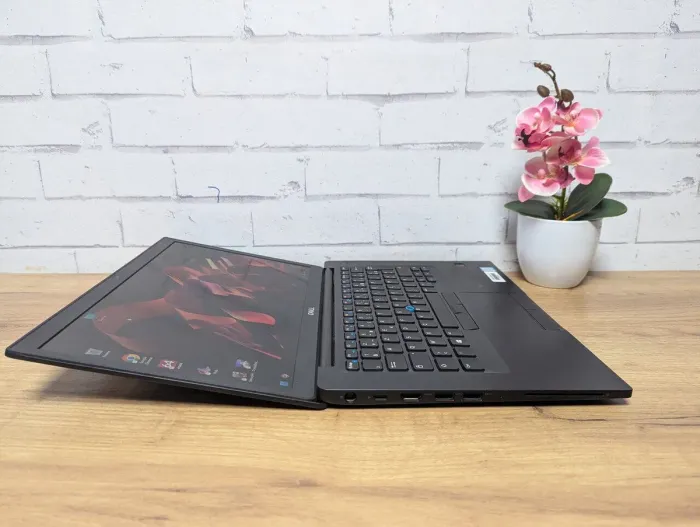 Ноутбук Б-клас Dell Latitude 7490 / 14" (1920x1080) TN Touch / Intel Core i5-8350U (4 (8) ядра по 1.7 - 3.6 GHz) / 16 GB DDR4 / 256 GB SSD / Intel UHD Graphics 620 / WebCam б/в - зображення 9