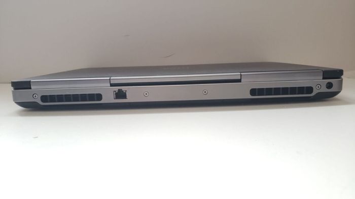 Мобільна робоча станція Б-класу Dell Precision 7510 / 15,6" (1920x1080) IPS / Intel Core i7-6820HQ (4 (8) ядра по 2,7 - 3,6 ГГц) / 16 ГБ DDR4 / 256 ГБ SSD + 500 ГБ HDD / nVidia Quadro M1000M, 2 ГБ GDDR5, 128-біт / WebCam б/в - зображення 7