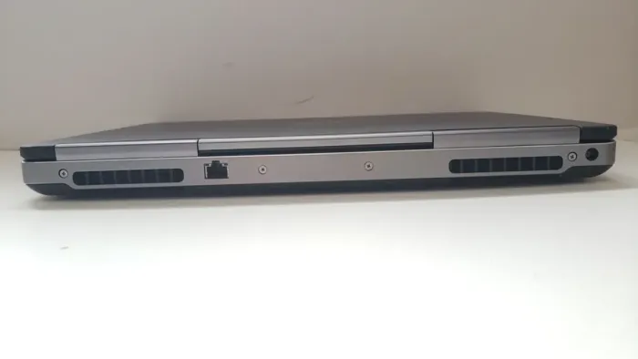 Мобільна робоча станція Б-класу Dell Precision 7510 / 15,6" (1920x1080) IPS / Intel Core i7-6820HQ (4 (8) ядра по 2,7 - 3,6 ГГц) / 16 ГБ DDR4 / 256 ГБ SSD + 500 ГБ HDD / nVidia Quadro M1000M, 2 ГБ GDDR5, 128-біт / WebCam б/в - зображення 7