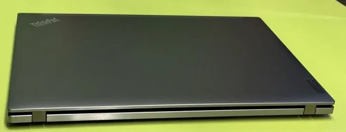 Ультрабук Lenovo Thinkpad T14s Gen3 / 14" (1920x1080) IPS Touch / Intel Core i7-1265U (10 (12) ядер по 3.6 - 4.8 GHz) / 16 GB DDR5 / 512 GB SSD / Intel Iris Xe Graphics eligible / WebCam / TouchID б/в - зображення 5