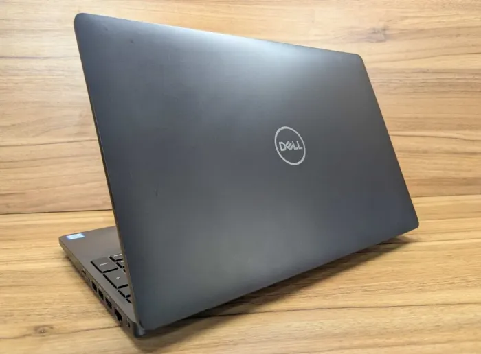 Ультрабук Dell Latitude 5500 / 15.6" (1920x1080) IPS / Intel Core i7-8665U (4 (8) ядра по 1.9 - 4.8 GHz) / 16 GB DDR4 / 512 GB SSD / AMD Radeon 540x, 2 GB GDDR5, 64-bit / WebCam / Windows 10 б/в - зображення 7